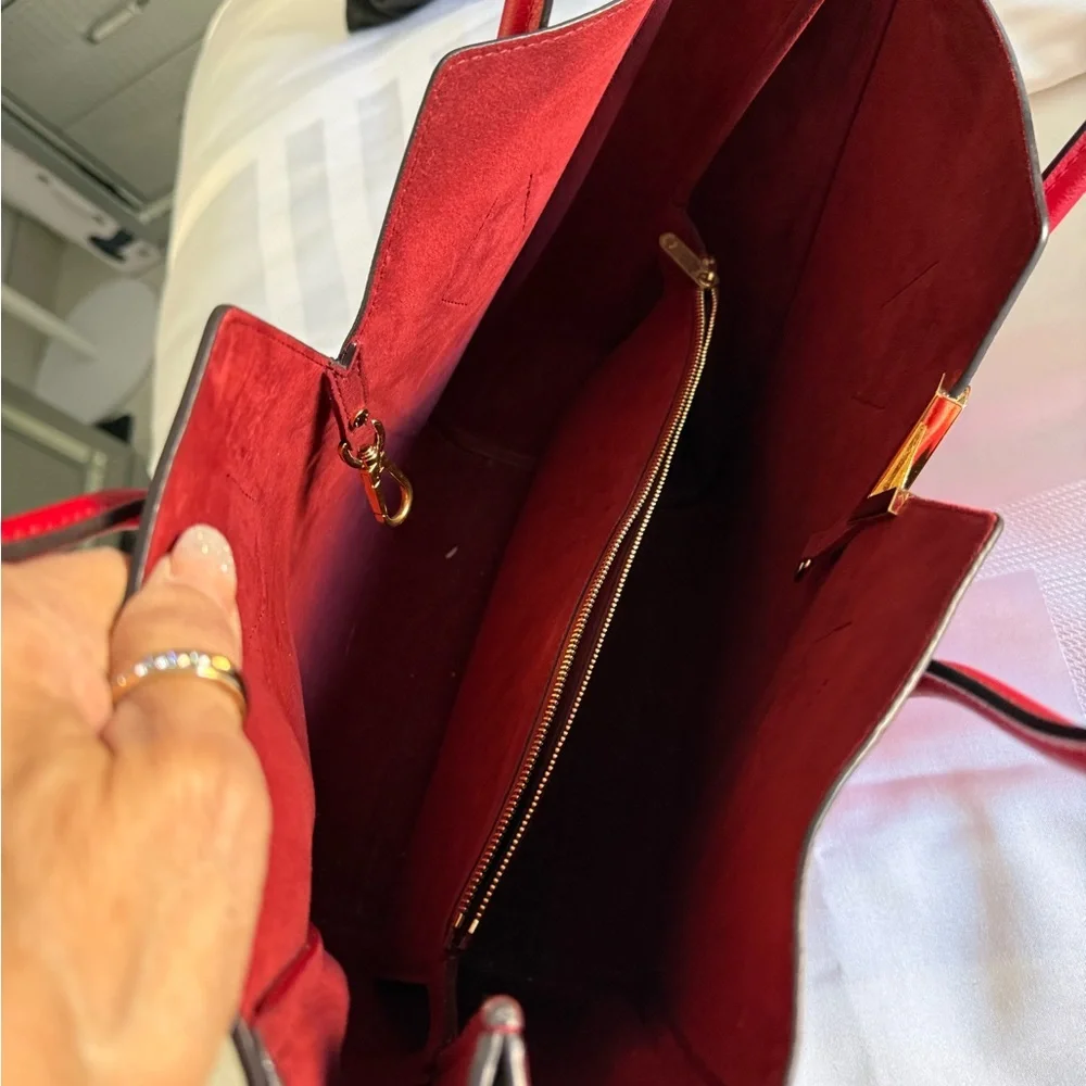 Louis Vuitton Red and Brown Tote - Picture 4 of 7